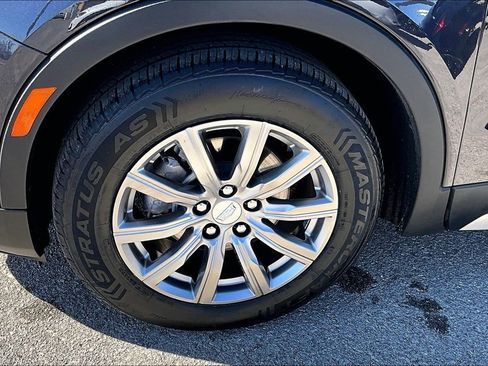 Used 2023 Cadillac XT4 Premium Luxury FWD image 12