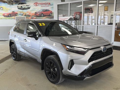 Used 2023 Toyota RAV4 XSE image 2