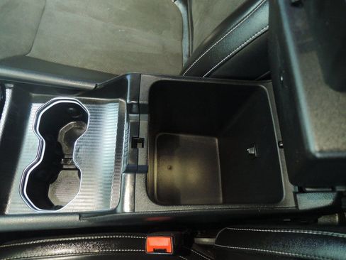 Used 2024 Jeep Grand Cherokee L Laredo image 20