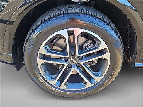 Certified 2025 Audi Q5 Premium w/ 19" Wheel Package image 24