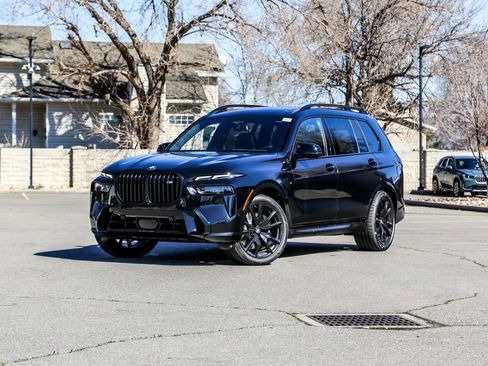 New 2026 BMW X7 M60i image 1