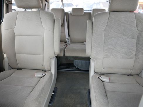 Used 2014 Honda Odyssey LX image 13