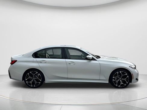 Used 2026 BMW 330i Sedan w/ M Sport Package RWD image 4