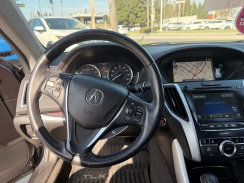 Used 2017 Acura TLX w/ Technology Package FWD image 16