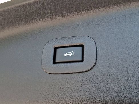 Used 2024 INFINITI QX80 Sensory w/ Cargo Package AWD/4WD image 32