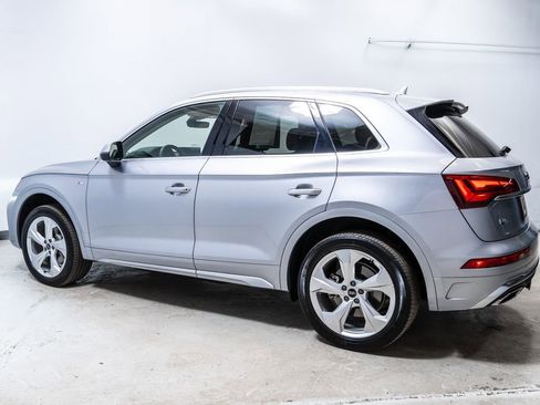 Used 2023 Audi Q5 2.0T Premium Plus w/ Premium Plus Package AWD/4WD image 2