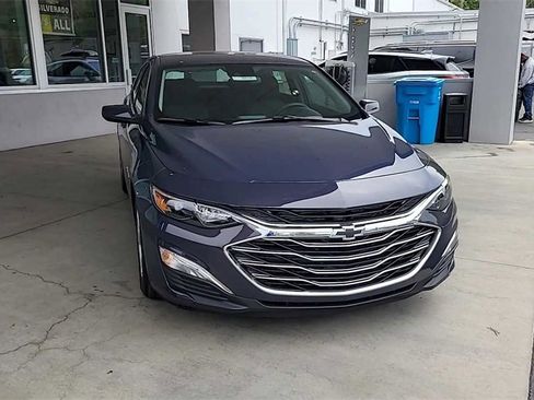 New 2025 Chevrolet Malibu LS image 4