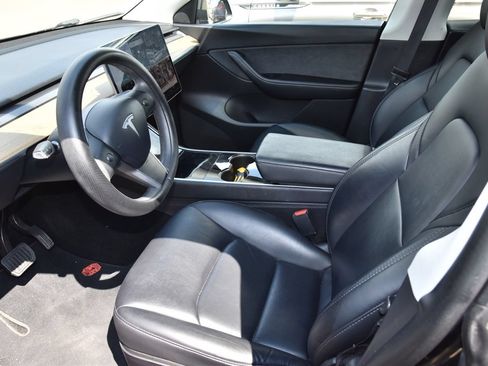 Used 2020 Tesla Model Y Long Range AWD/4WD image 10