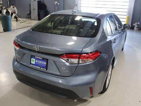 Used 2025 Toyota Corolla LE w/ LE Premium Package image 42