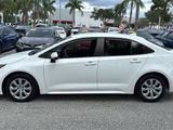 Used 2022 Toyota Corolla LE image 4