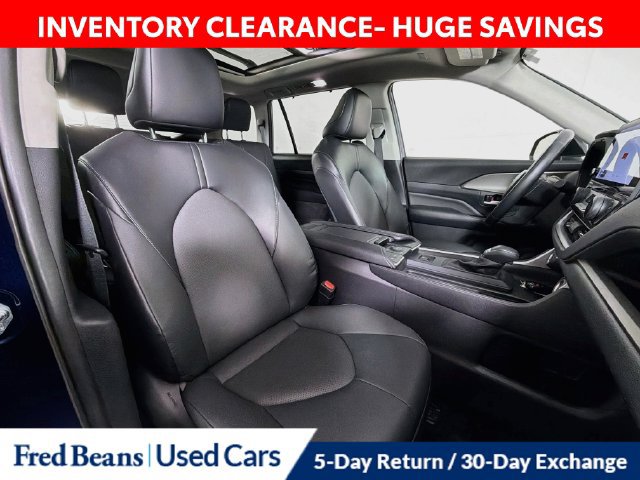Used 2024 Toyota Grand Highlander AWD image 36