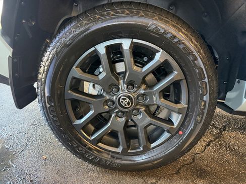New 2026 Toyota Sequoia Platinum AWD/4WD image 23