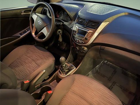 Used 2016 Hyundai Accent SE image 12