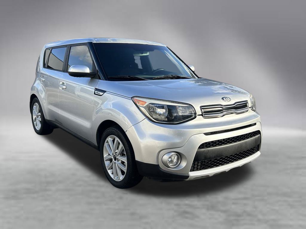 Used 2017 Kia Soul + FWD image 2