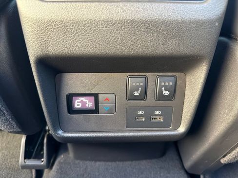 Used 2021 Nissan Rogue Platinum AWD/4WD image 22