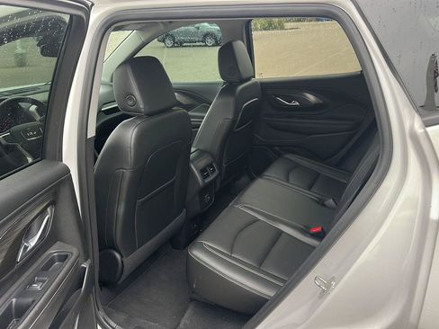 Used 2023 GMC Terrain SLT AWD/4WD image 23