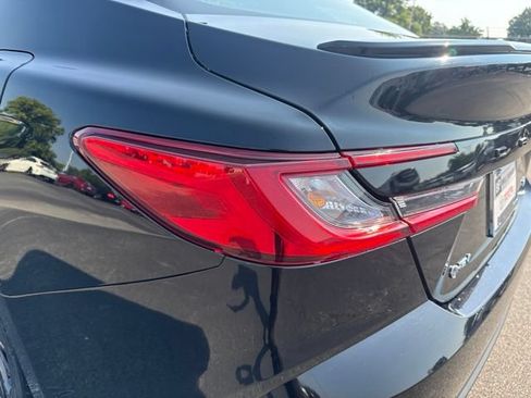 Used 2026 Toyota Camry SE FWD image 10