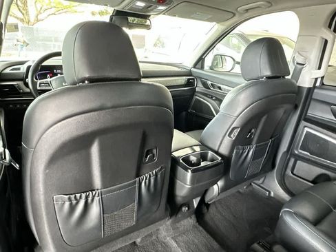 Used 2023 Kia Telluride EX w/ EX Captain's Chair Package FWD image 22