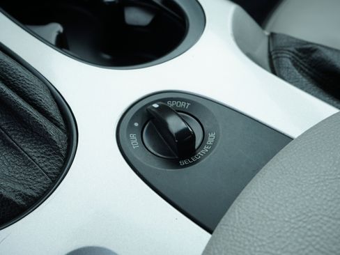 Used 2007 Chevrolet Corvette Convertible w/ Preferred Equipment Group image 27