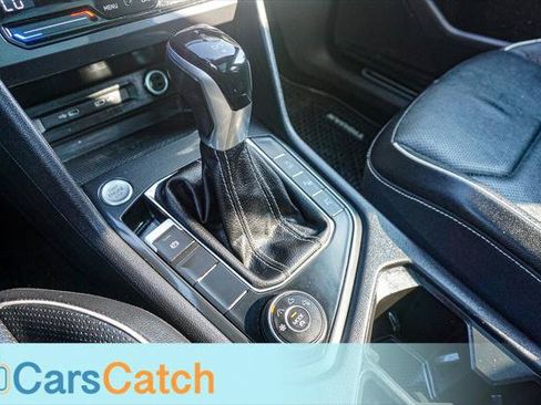 Used 2022 Volkswagen Tiguan SEL R-Line AWD/4WD image 37