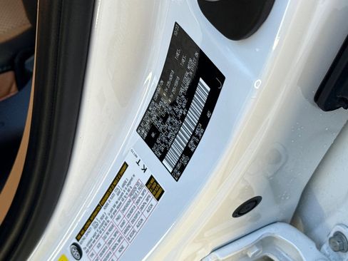 Certified 2023 Lexus RZ 450e Premium image 21