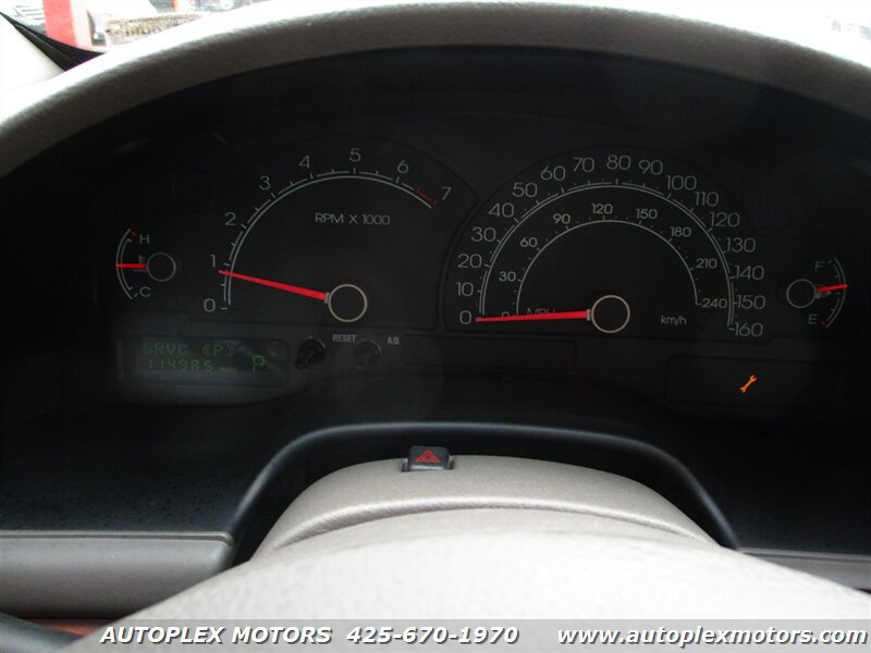 Used 2004 Lincoln LS RWD image 20