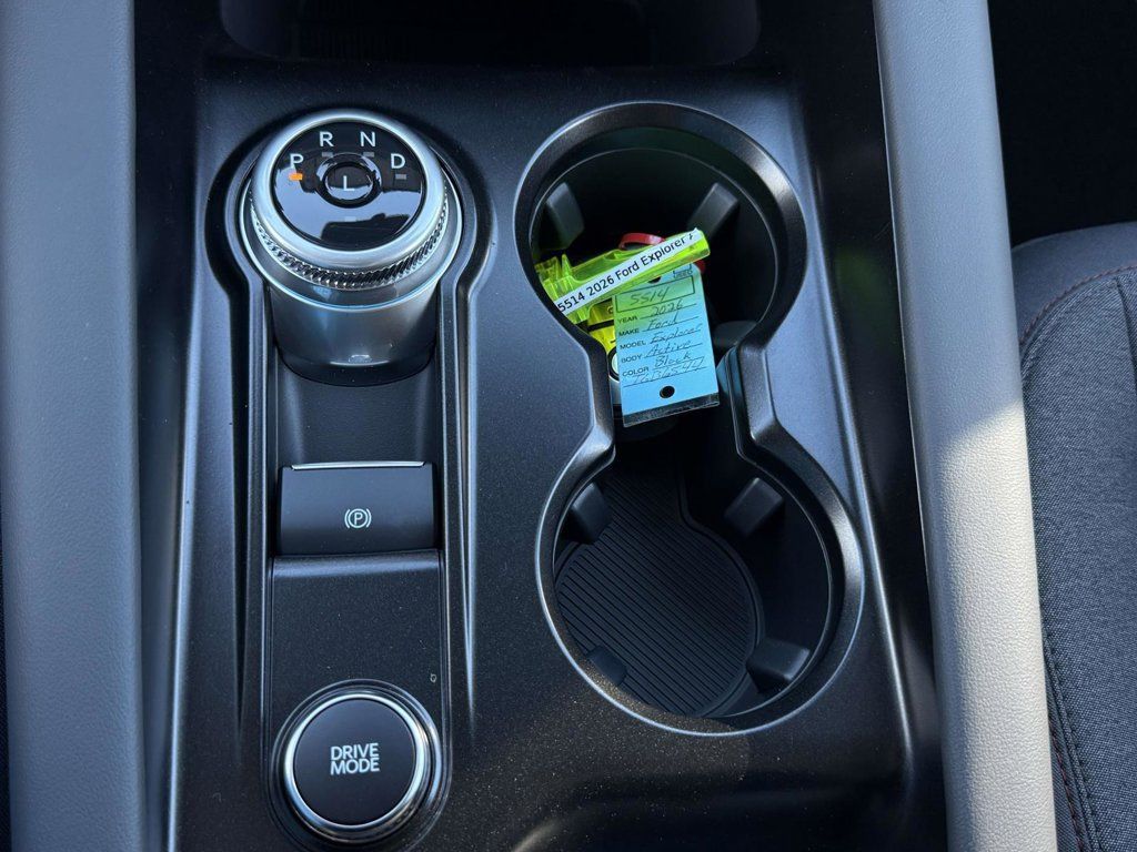 New 2026 Ford Explorer Active RWD image 15