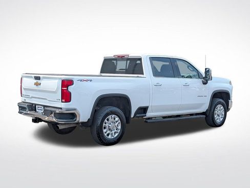 Used 2024 Chevrolet Silverado 2500 LTZ w/ LTZ Convenience Package AWD/4WD image 3