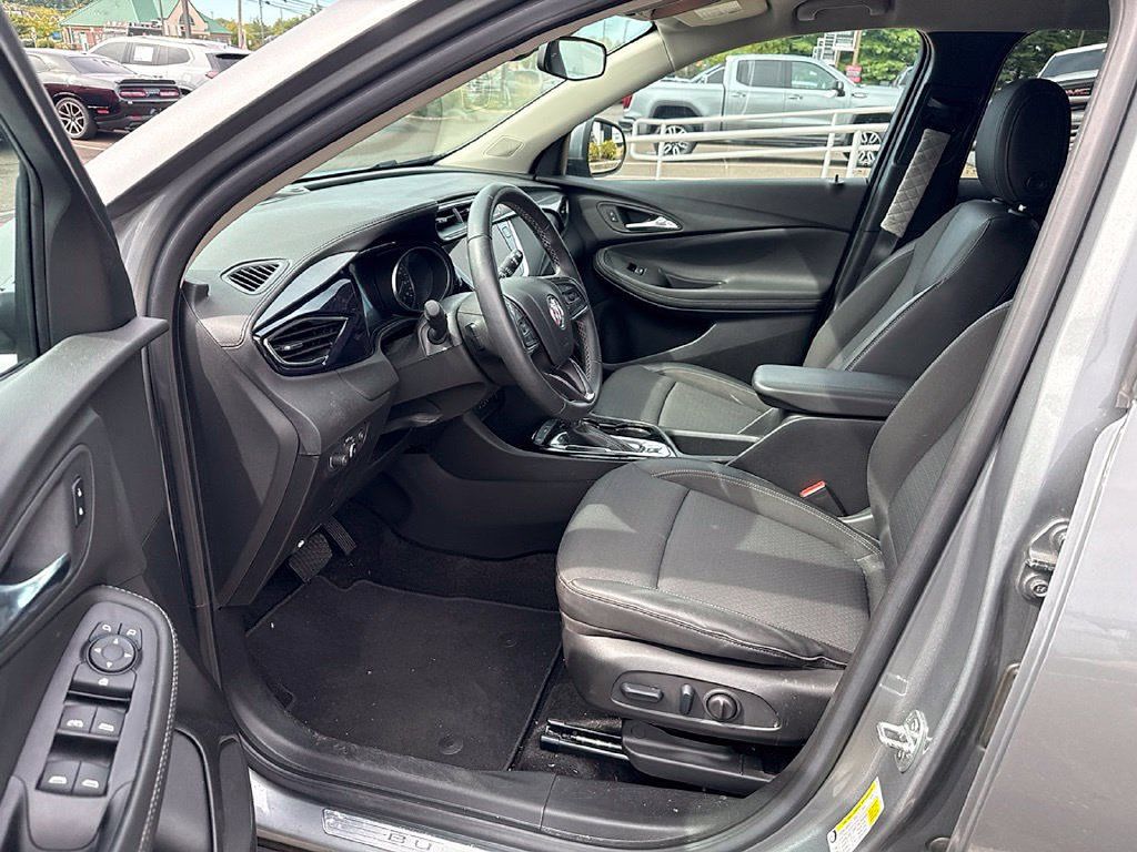Used 2023 Buick Encore GX Select w/ Safety Package II FWD image 10