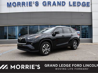 Used 2023 Toyota Highlander XLE