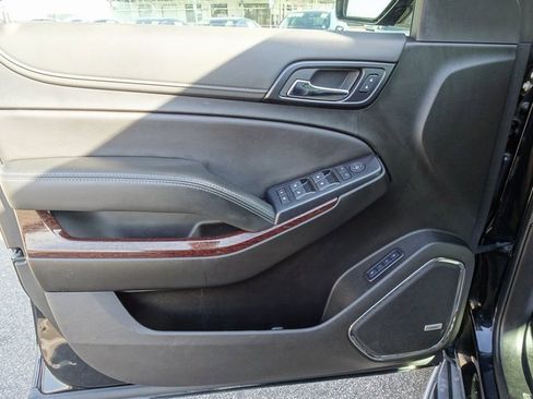 Used 2019 GMC Yukon SLT image 12