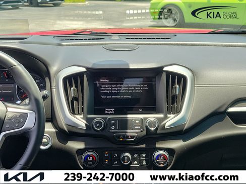 Used 2023 GMC Terrain SLT w/ Infotainment Package II FWD image 19