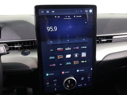 Used 2021 Ford Mustang Mach-E Select AWD/4WD image 30