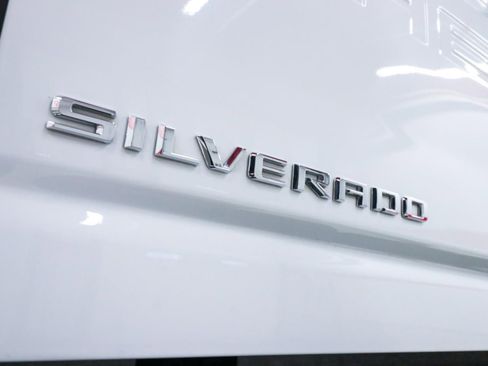 Used 2024 Chevrolet Silverado 2500 Custom w/ Custom Value Package image 29