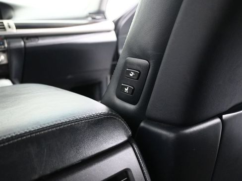 Used 2017 Lexus LS 460 AWD w/ Comfort Package image 36