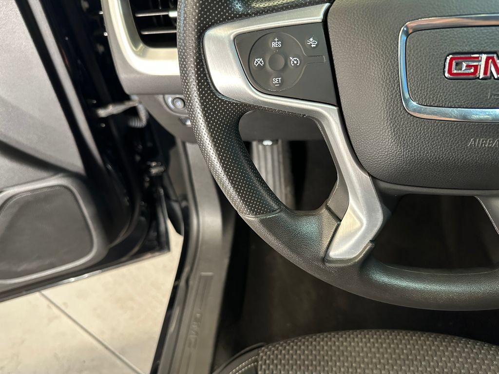 Used 2022 GMC Terrain SLE w/ Driver Convenience Package AWD/4WD image 11