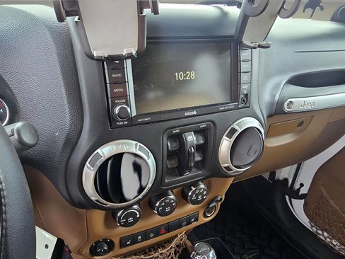 Used 2012 Jeep Wrangler Unlimited Sahara w/ Connectivity Group image 20