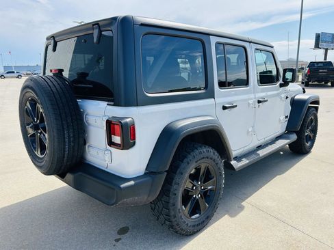 Used 2020 Jeep Wrangler Unlimited Sport AWD/4WD image 33