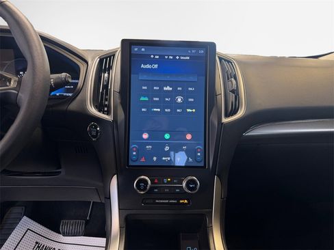 Used 2024 Ford Edge SEL w/ Sport Appearance Package image 22