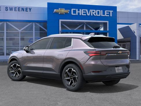 New 2026 Chevrolet Equinox EV LT image 3