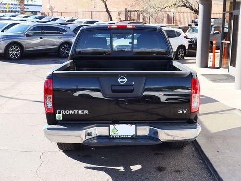 Used 2019 Nissan Frontier SV image 10