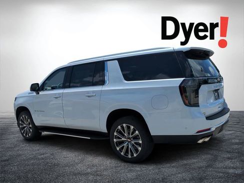 New 2026 Chevrolet Suburban High Country w/ Sun And Tow Package AWD/4WD image 6