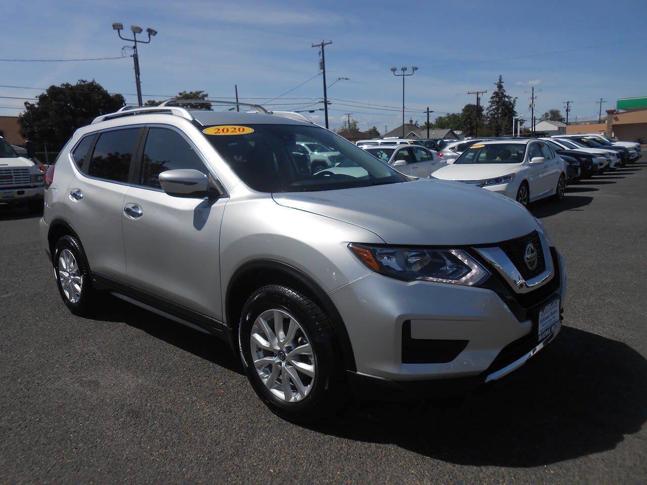 Used 2020 Nissan Rogue S w/ Special Edition Package AWD/4WD image 3