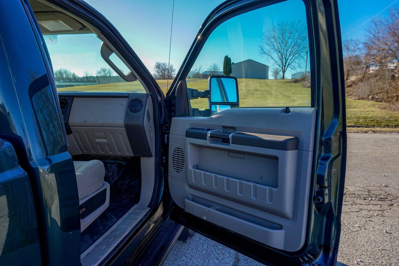 Used 2008 Ford F350 XLT AWD/4WD image 19