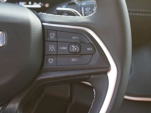 New 2026 Jeep Grand Cherokee L Laredo AWD/4WD image 28