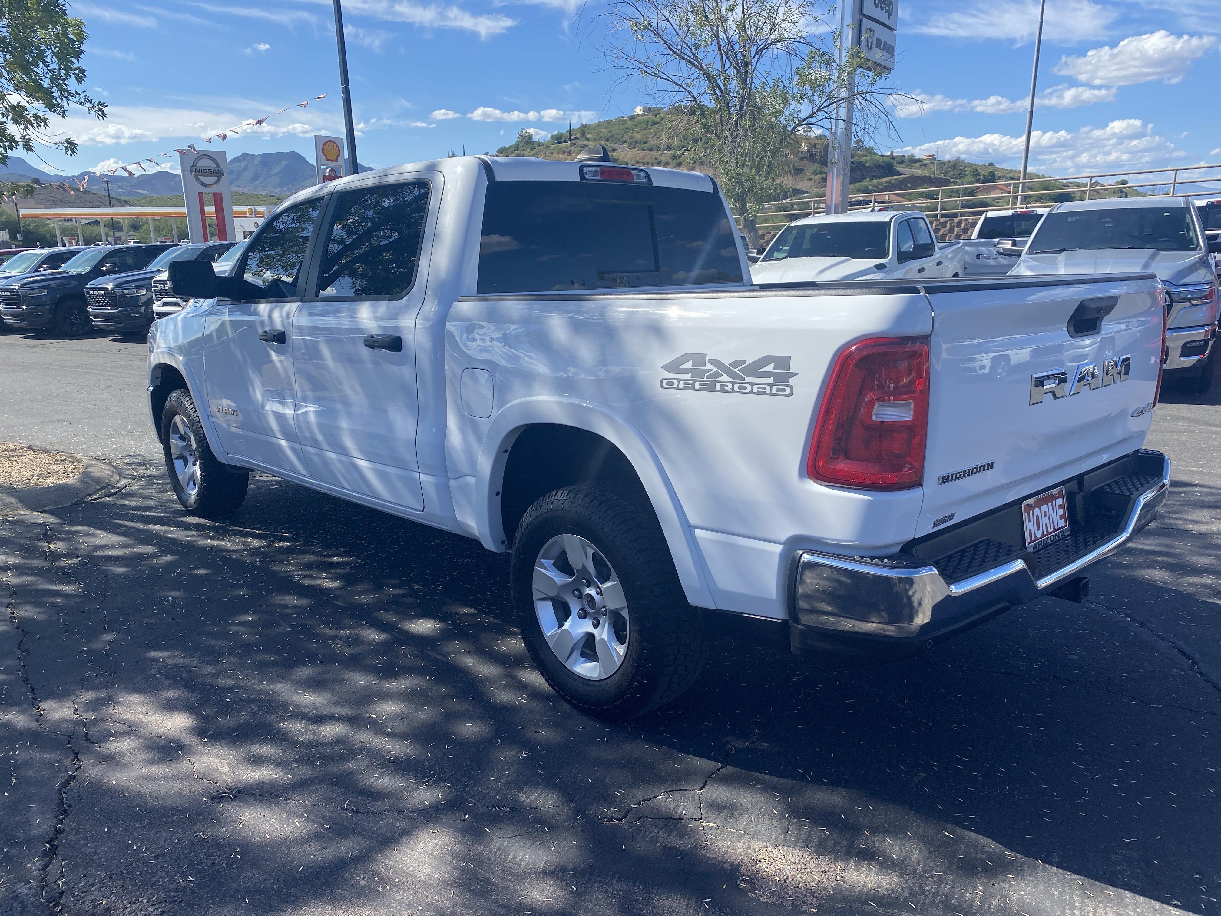 Used 2025 RAM 1500 Big Horn AWD/4WD image 2