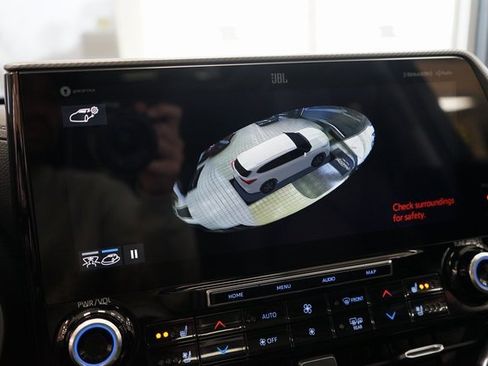 Used 2021 Toyota Highlander Platinum image 9