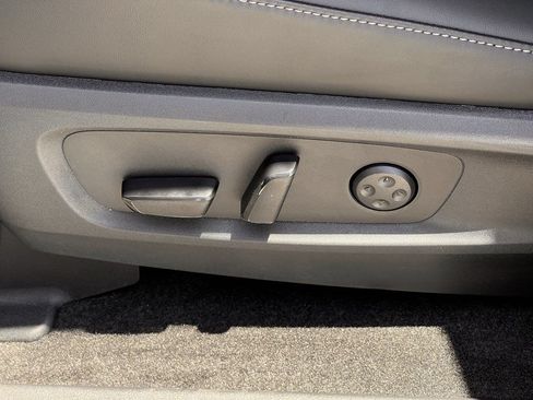New 2027 INFINITI QX60 Luxe w/ Cargo Package FWD image 22