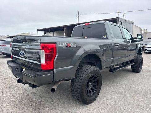 Used 2019 Ford F250 Lariat w/ Lariat Ultimate Package AWD/4WD image 4