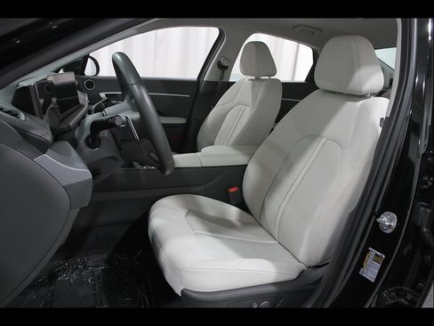 Certified 2026 Hyundai Sonata SEL AWD/4WD image 5